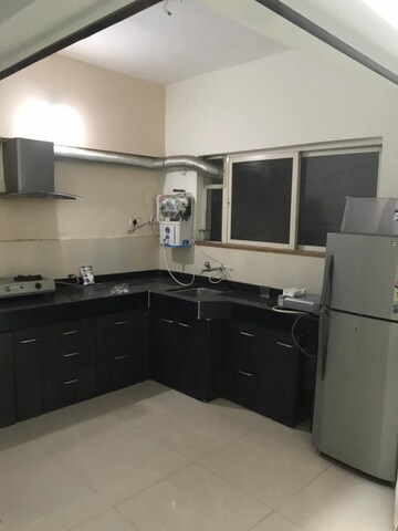 2 BHK Apartment For Rent in Madhu Platina, Mira Road