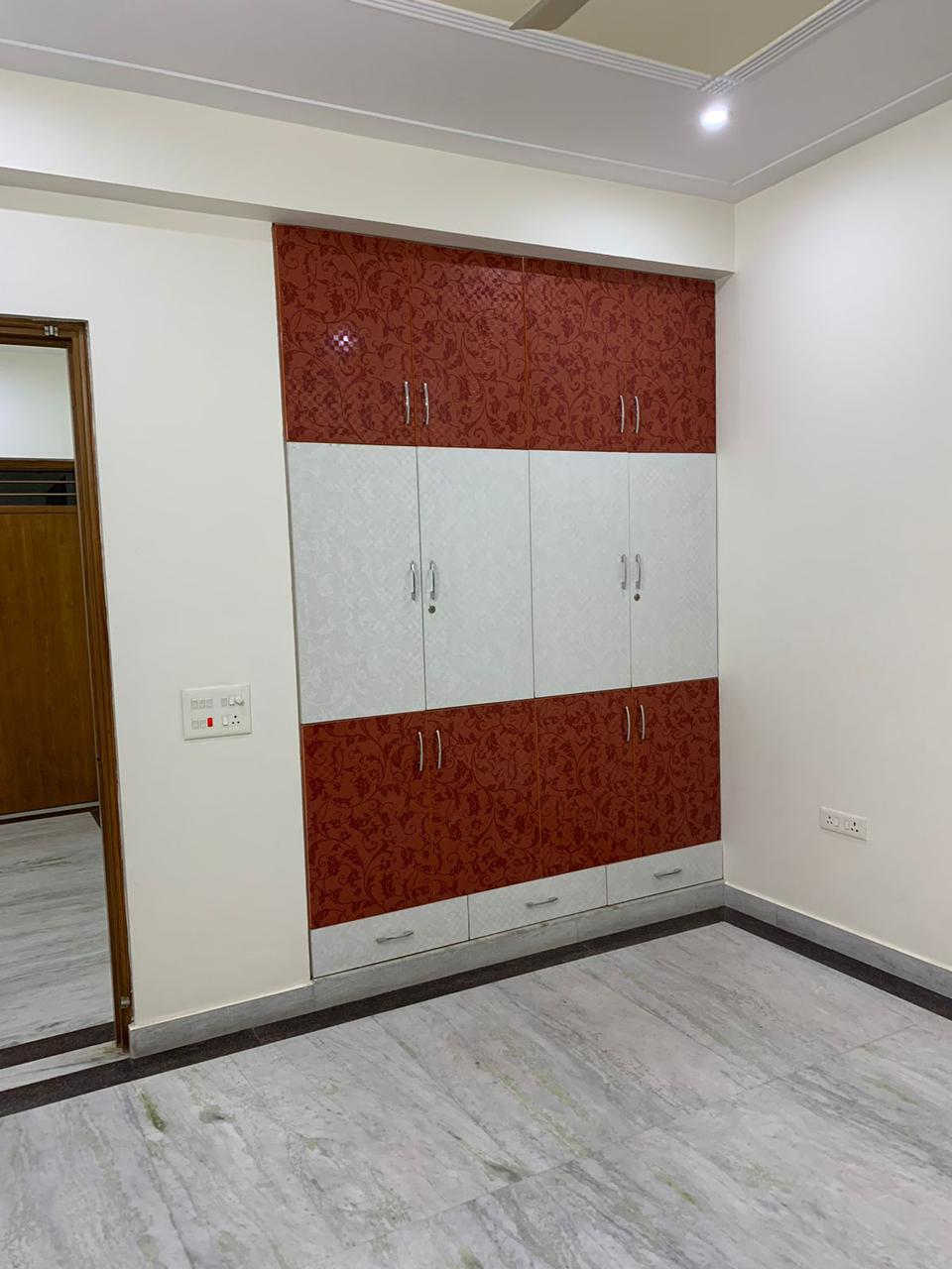 3 BHK 1600 Sq.Ft. Apartment in Surya CGHS