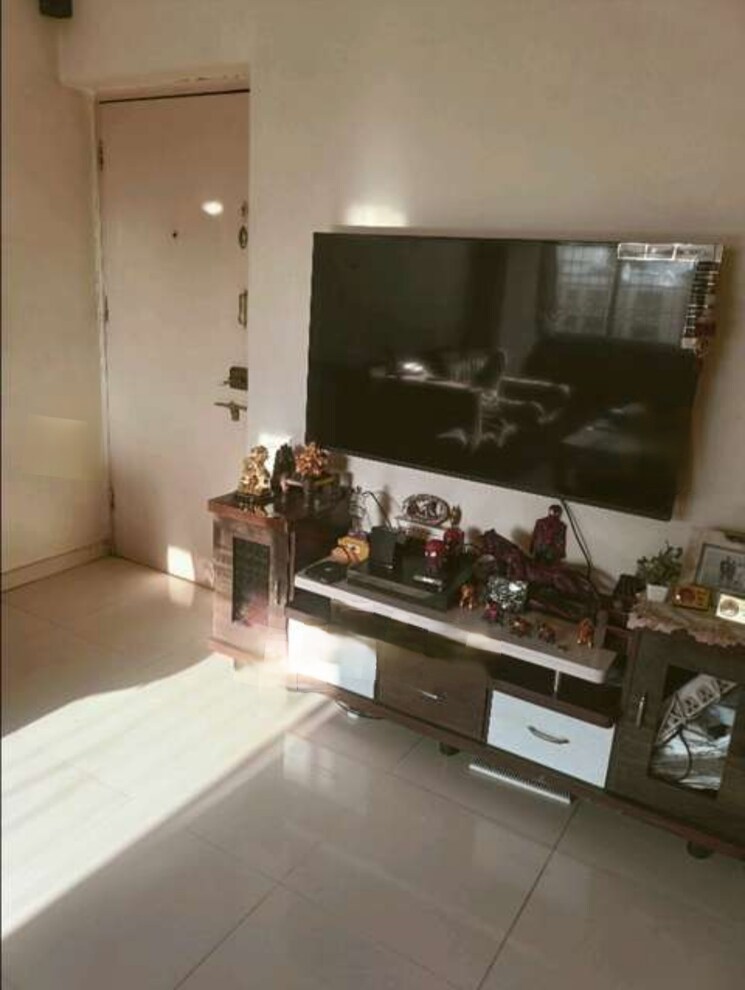 Living Room, kores-nakshatra 2 Bedroom 900 Sq.Ft. Apartment In Vartak Nagar Thane 7816311
