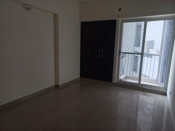 Room in 3 BHK Apartment at Grihapravesh, Sector 77 – for Sale