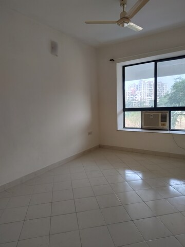 Room in 2 BHK Apartment at Kolte Maestros, Wanowrie – for Sale