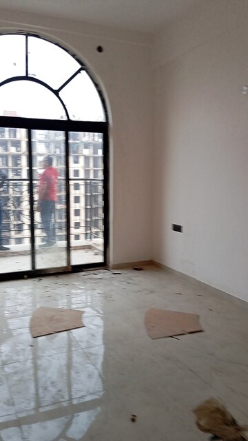 Room in Studio Apartment at Omaxe Hazratganj Residency, Gomti Nagar – for Sale