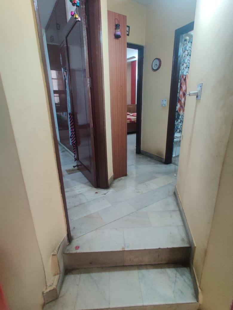 3 BHK + Servant Room Builder Floor For Sale in Chittaranjan Park