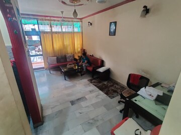 Master Bedroom in 3 BHK Builder Floor at Chittaranjan Park – for Sale