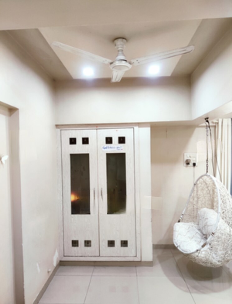 Bedroom, clover-everest-world-chs-ltd 2 Bedroom 900 Sq.Ft. Apartment In Kolshet Road Thane 7816580