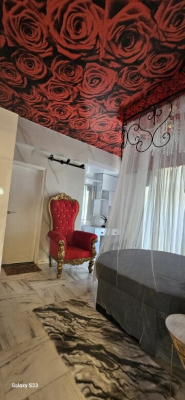 Bathroom in 3 BHK Apartment at Hazratganj – for Sale