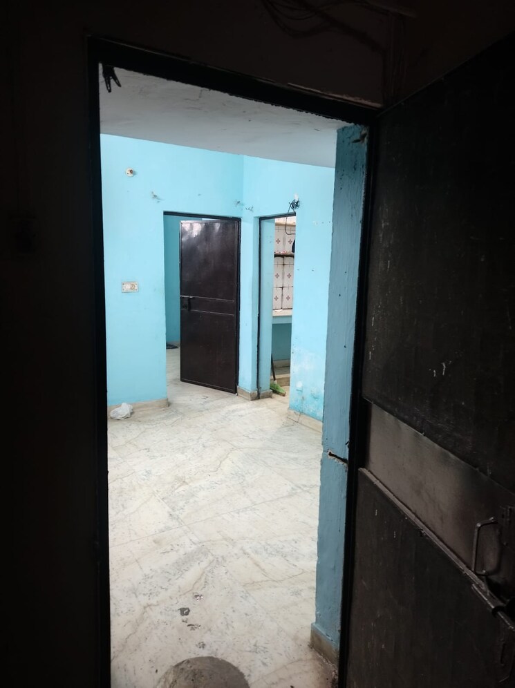 Room, pitampura 1 Bedroom 600 Sq.Ft. Independent House In Pitampura Delhi 7816665
