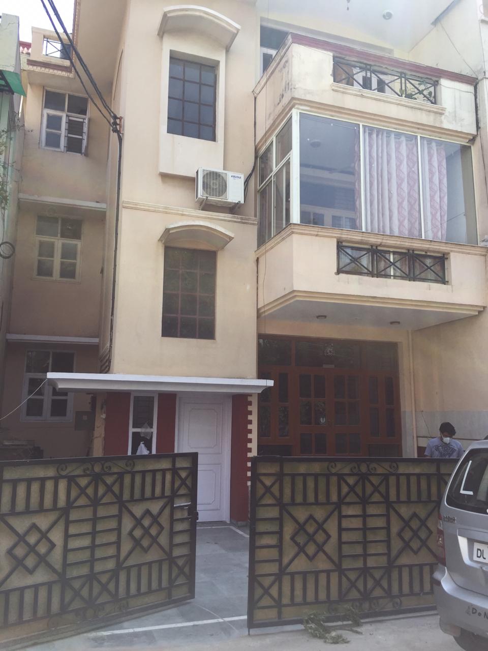 2 BHK Builder Floor For Rent in Unitech South City 1 Sector 41 Gurgaon  7816696