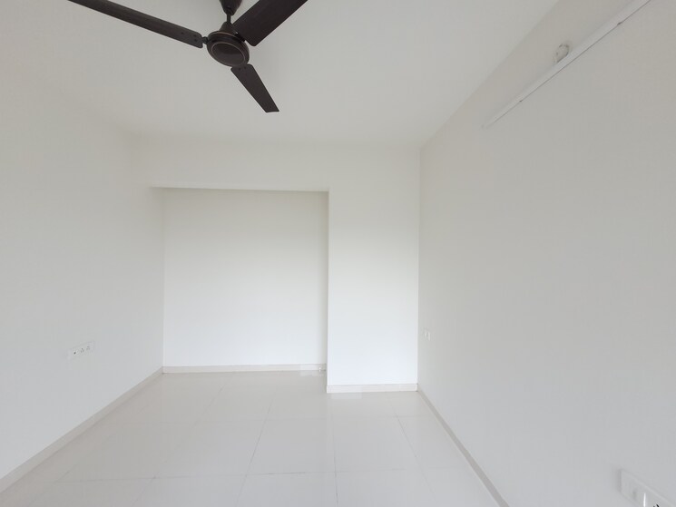 Room, godrej-emerald 1.5 Bedroom 550 Sq.Ft. Apartment In Ghodbunder Road Thane 7816695