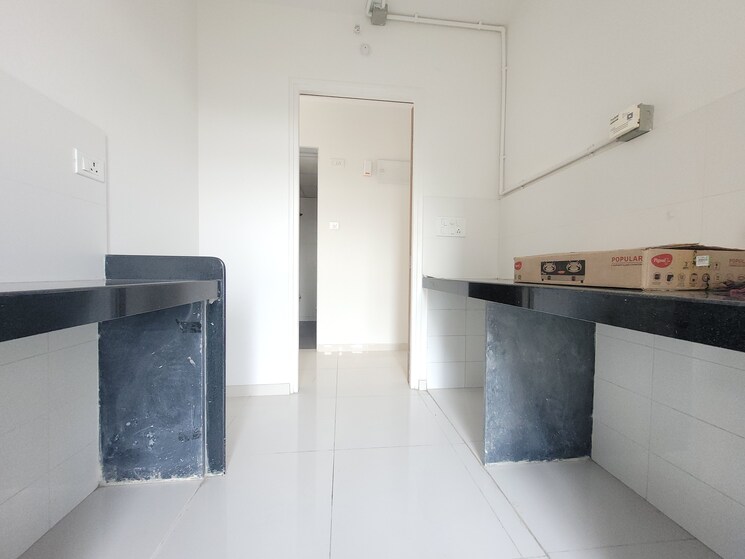 Kitchen, godrej-emerald 1.5 Bedroom 550 Sq.Ft. Apartment In Ghodbunder Road Thane 7816695