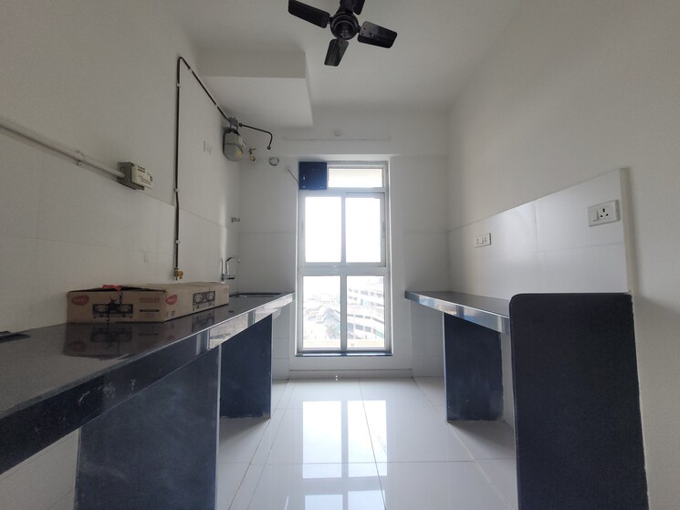 Kitchen, godrej-emerald 1.5 Bedroom 550 Sq.Ft. Apartment In Ghodbunder Road Thane 7816695