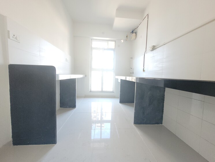 Room, godrej-emerald 2 Bedroom 721 Sq.Ft. Apartment In Ghodbunder Road Thane 7816700