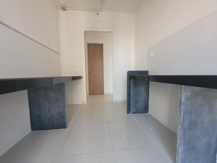 Kitchen, godrej-emerald 2 Bedroom 721 Sq.Ft. Apartment In Ghodbunder Road Thane 7816700