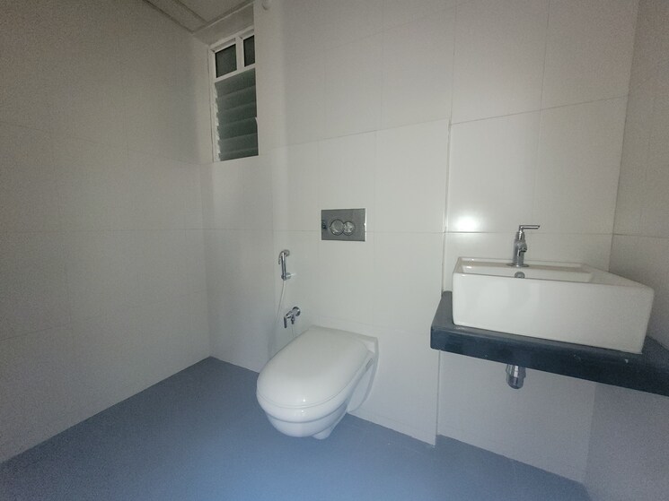 Bathroom, godrej-emerald 2 Bedroom 721 Sq.Ft. Apartment In Ghodbunder Road Thane 7816700