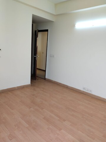 Commercial Showroom 1350 Sq.Ft. For Rent in Karol Bagh Delhi  7816738