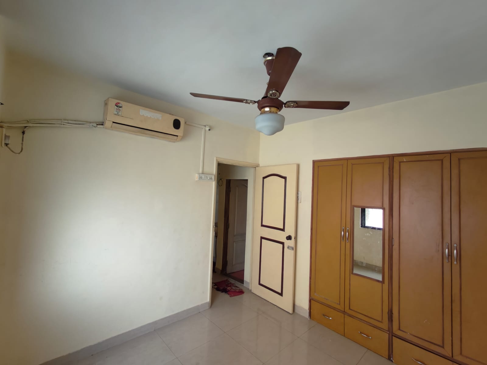 1 BHK Apartment For Rent in Rajaram Sukur Enclave B Wing Ghodbunder Road Thane  7816758