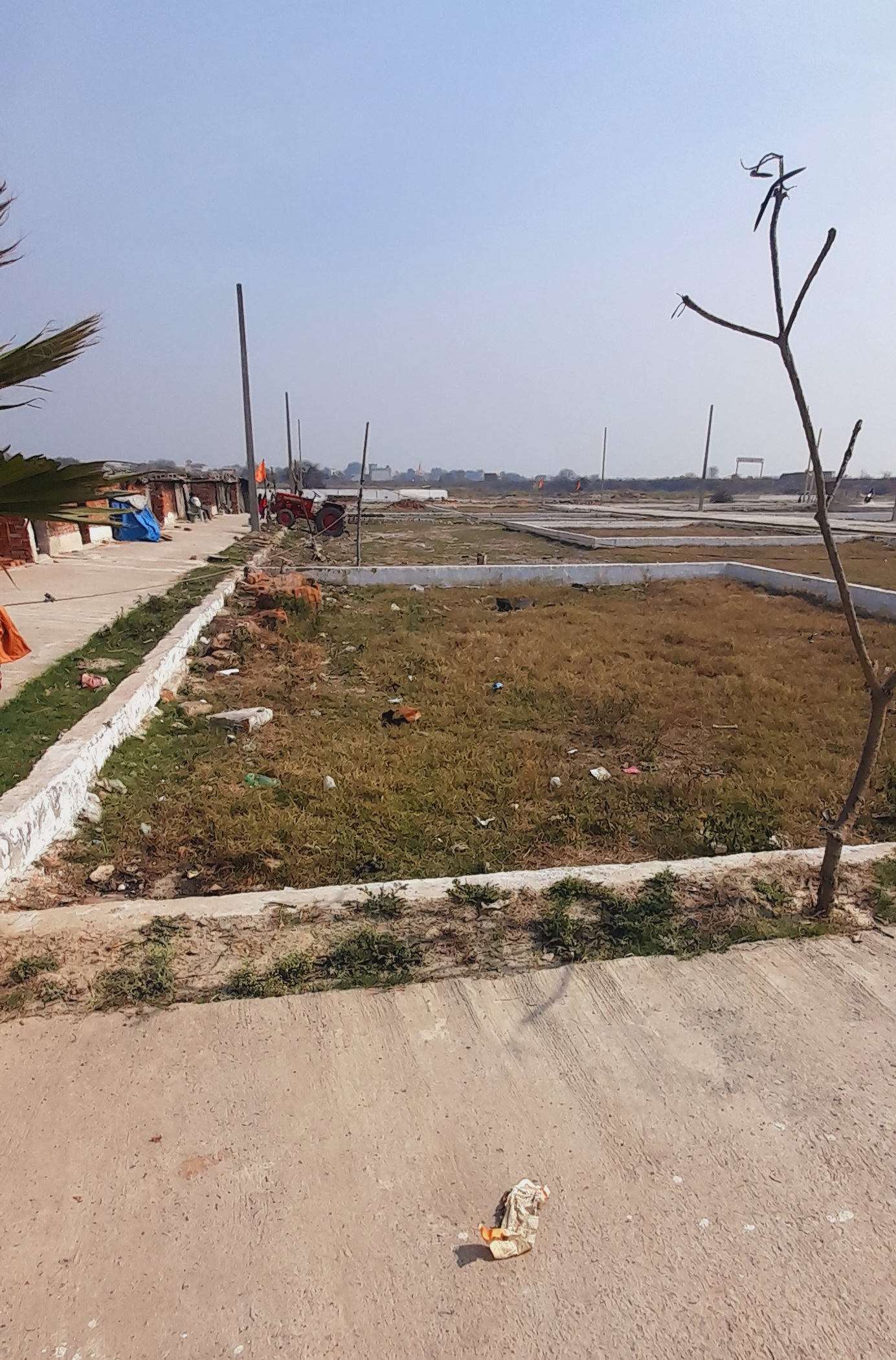 Plot For Sale in Plot For Sale Near Jewar 