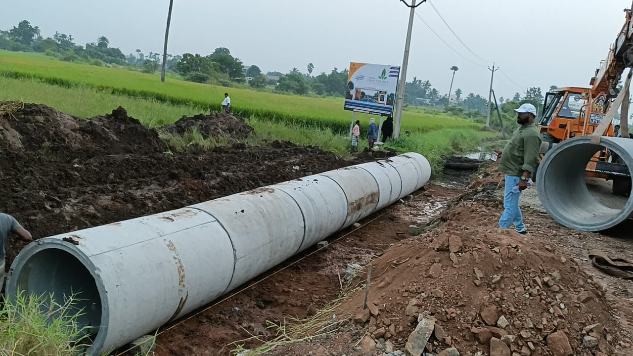 Plot For Sale in Harivillu Promoters And D