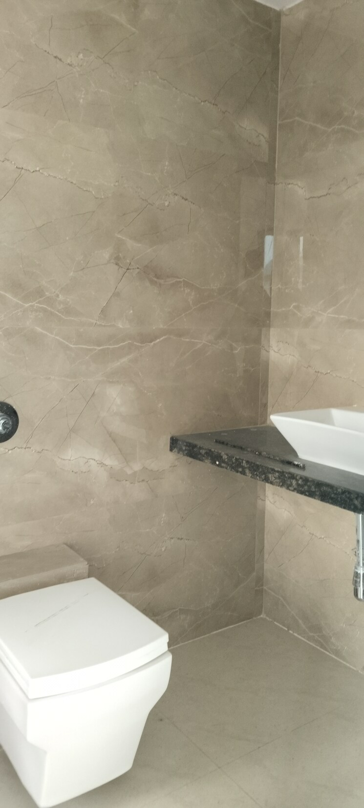 Bathroom, kurla west 2 Bedroom 853 Sq.Ft. Apartment In Kurla West Mumbai 7817162