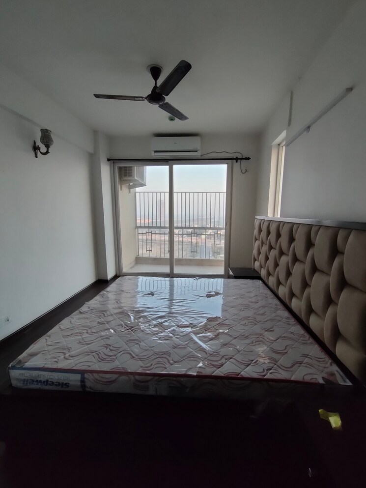 Bedroom, 3c-lotus-zing 2.5 Bedroom 1441 Sq.Ft. Apartment In Sector 168 Noida 7817180