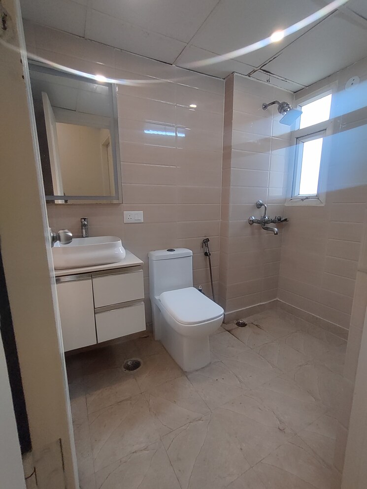 Bathroom, aditya-celebrity-homes 2 Bedroom 1220 Sq.Ft. Apartment In Sector 76 Noida 7817184