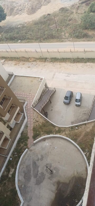 Bathroom in 2 BHK Apartment at Amrapali Golf Homes, Sector 4, Greater Noida – for Sale