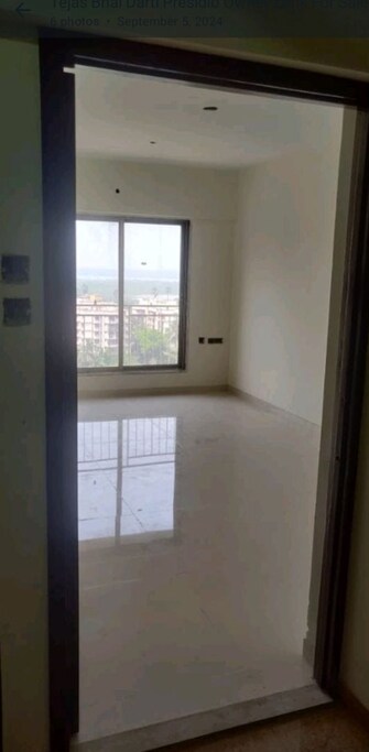 2 BHK Apartment For Rent in Dharti Presidio Malad West Mumbai  7817253