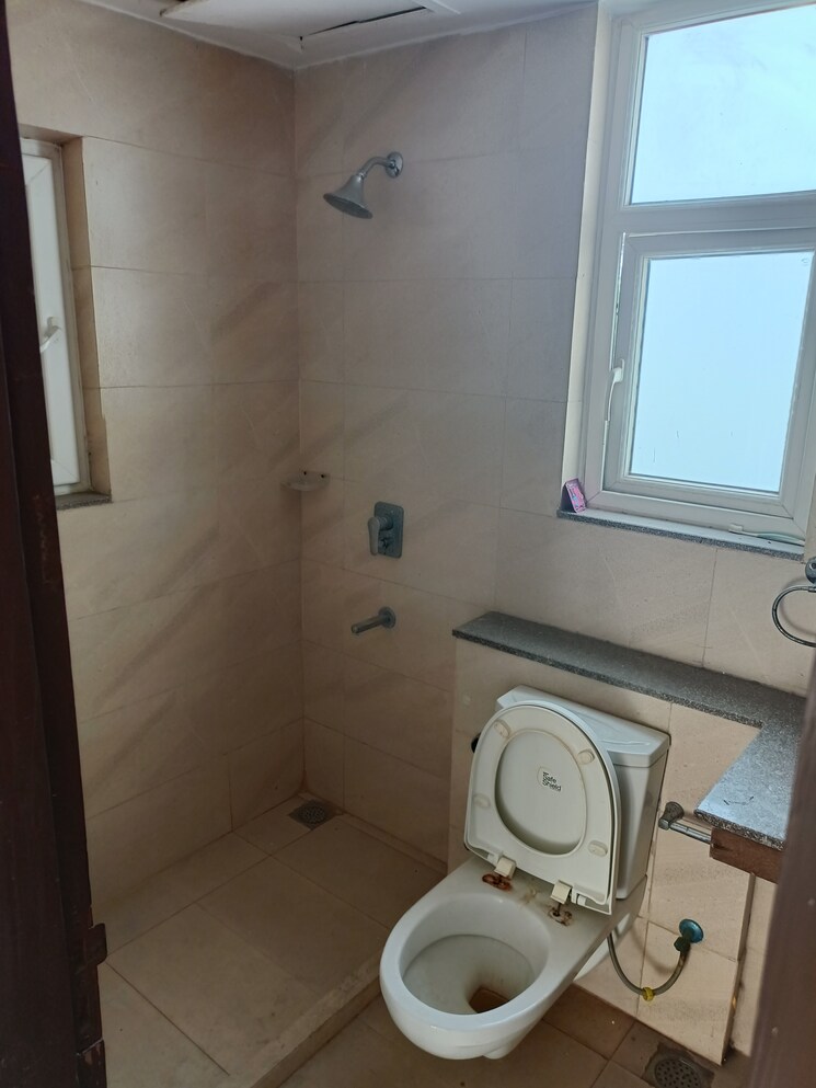 Bathroom, puri-aanandvilas 3 Bedroom 1940 Sq.Ft. Apartment In Sector 81 Faridabad 7817325