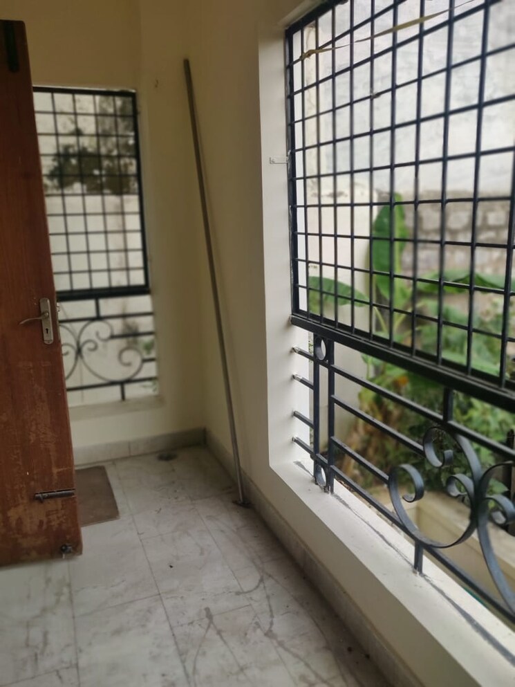 Balcony, sv-mansion-banjara-hills 3 Bedroom 1700 Sq.Ft. Apartment In Banjara Hills Hyderabad 7817385