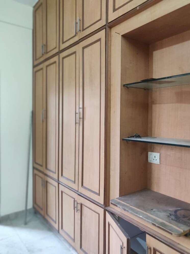 Balcony, sv-mansion-banjara-hills 3 Bedroom 1700 Sq.Ft. Apartment In Banjara Hills Hyderabad 7817385