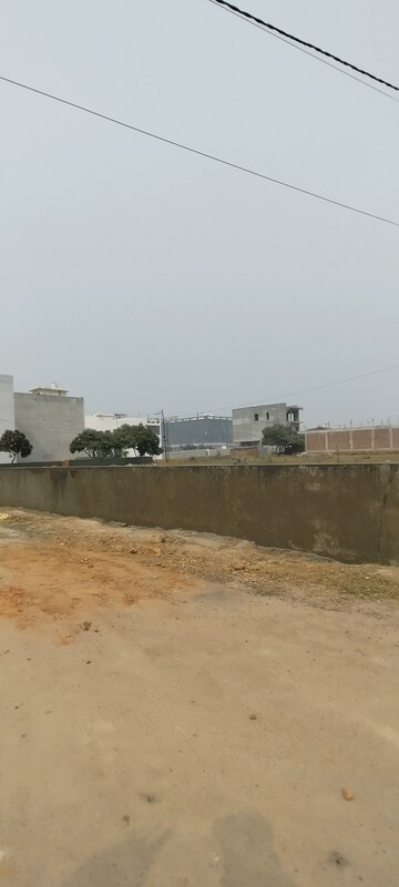  Plot For Sale in Lal Kuan
