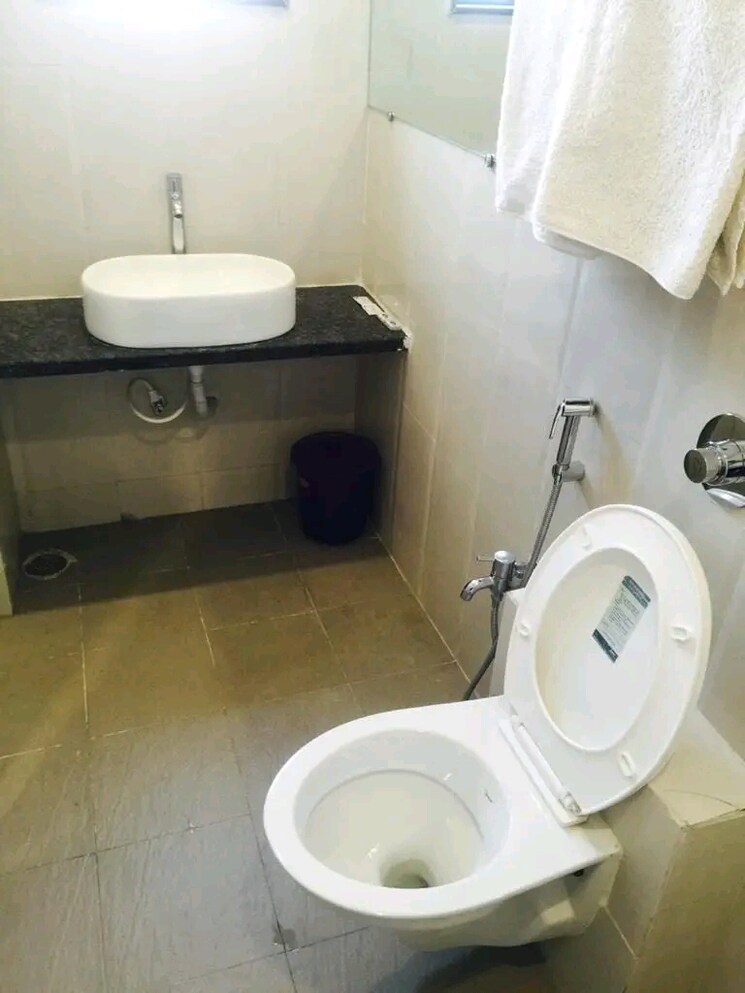 Bathroom, oberoi-sky-gardens 5 Bedroom 3000 Sq.Ft. Villa In Andheri West Mumbai 7817458