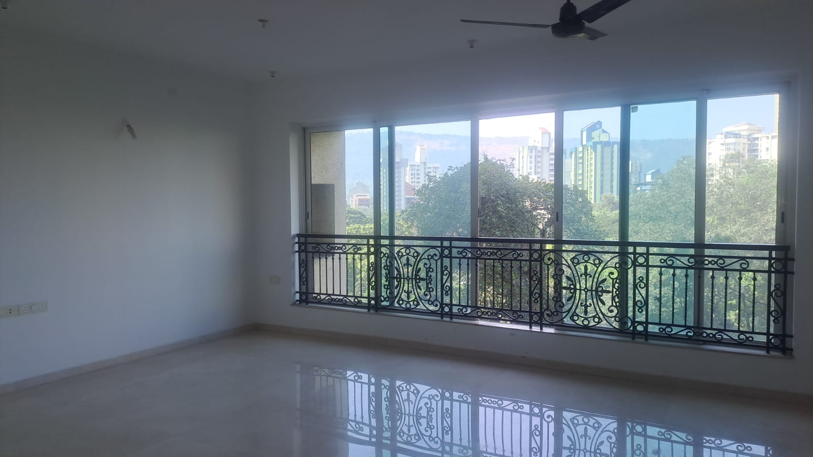 2.5 BHK Apartment For Resale in Hiranandani Meridian Manpada Thane  7817539