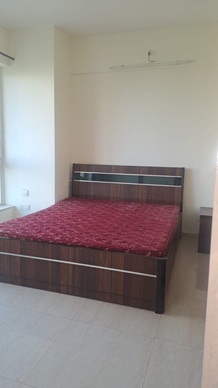 Bedroom, hiranandani-meridian 2.5 Bedroom 1350 Sq.Ft. Apartment In Manpada Thane 7817539