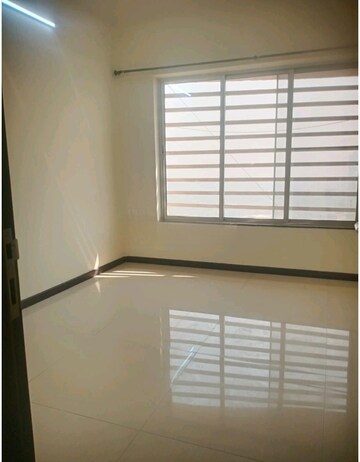 Room in 2 BHK Apartment at Soham Tropical Lagoon, Ghodbunder Road – for Sale