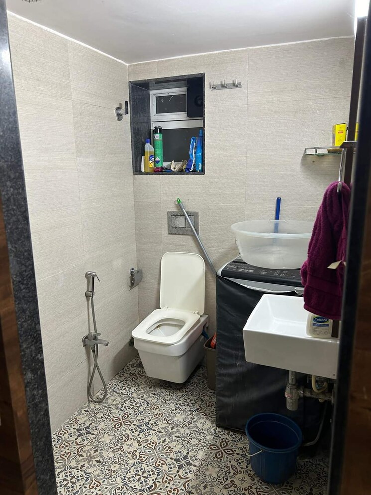 Bathroom, ikebana 2 Bedroom 700 Sq.Ft. Apartment In Matunga East Mumbai 7817669