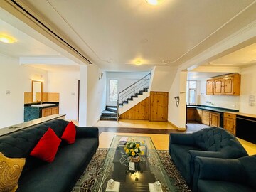 Living Room in 3 BHK Builder Floor at Pitampura – for Sale