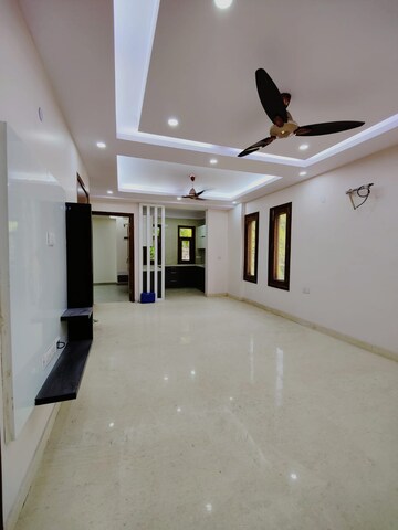 Kitchen in 6+ BHK Independent House at Pitampura – for Sale