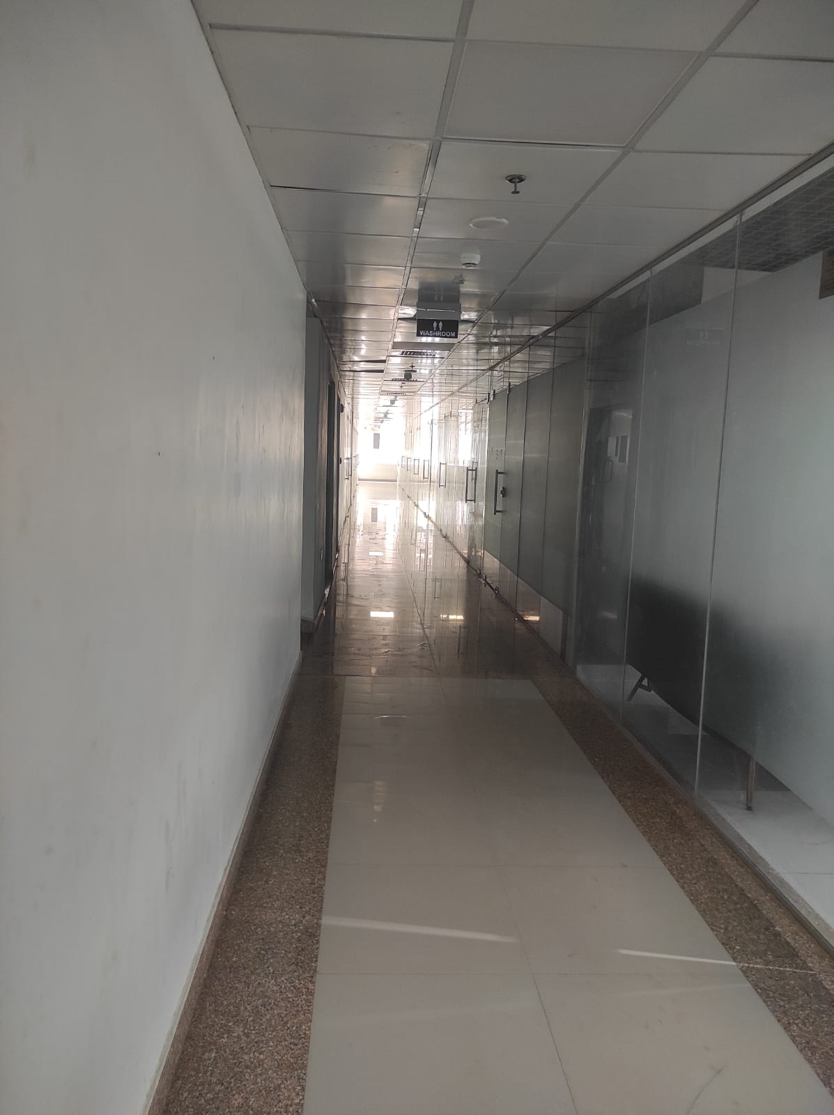 Commercial Office Space 1300 Sq.Ft. For Rent in Sector 102 Gurgaon  7817702