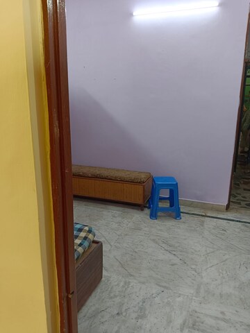 Room in 1 BHK Builder Floor at Lajpat Nagar – for Rent