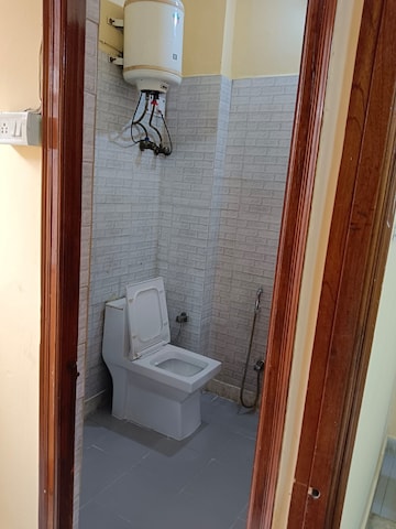 Bathroom in 1 BHK Builder Floor at Lajpat Nagar – for Rent