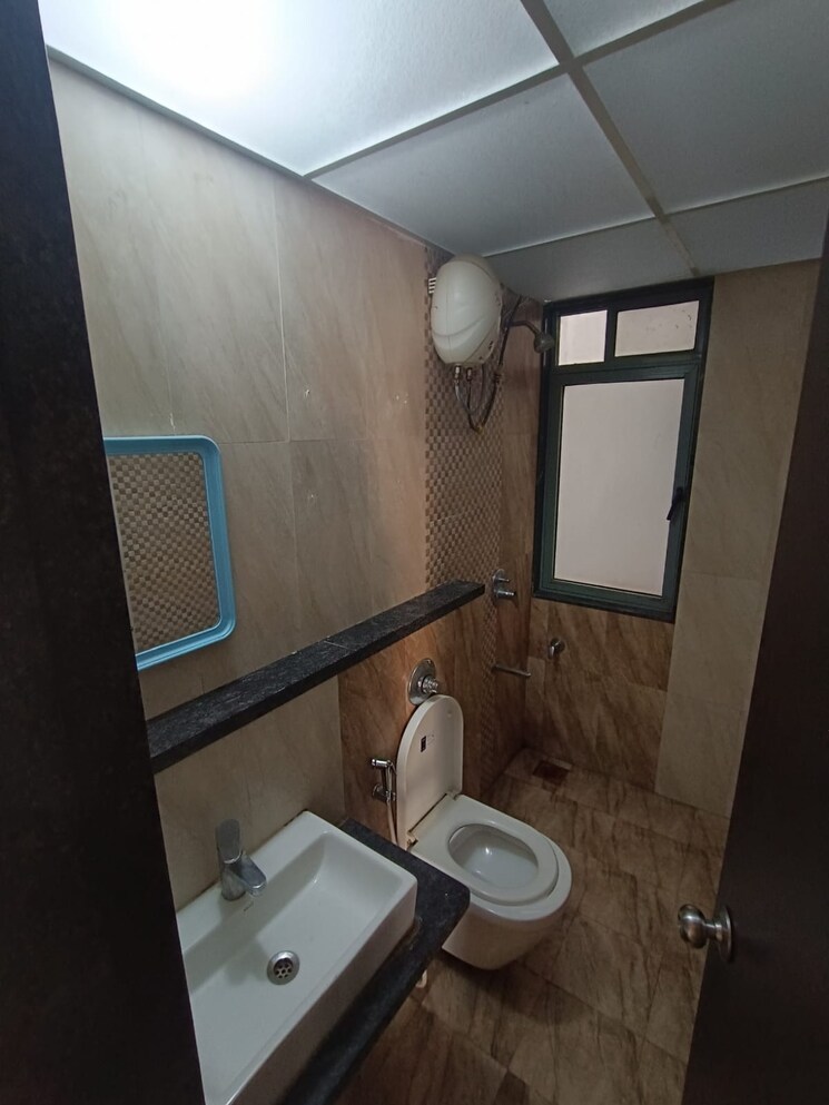 Bathroom, nirvana-zen 2 Bedroom 1050 Sq.Ft. Apartment In Viman Nagar Pune 7817907