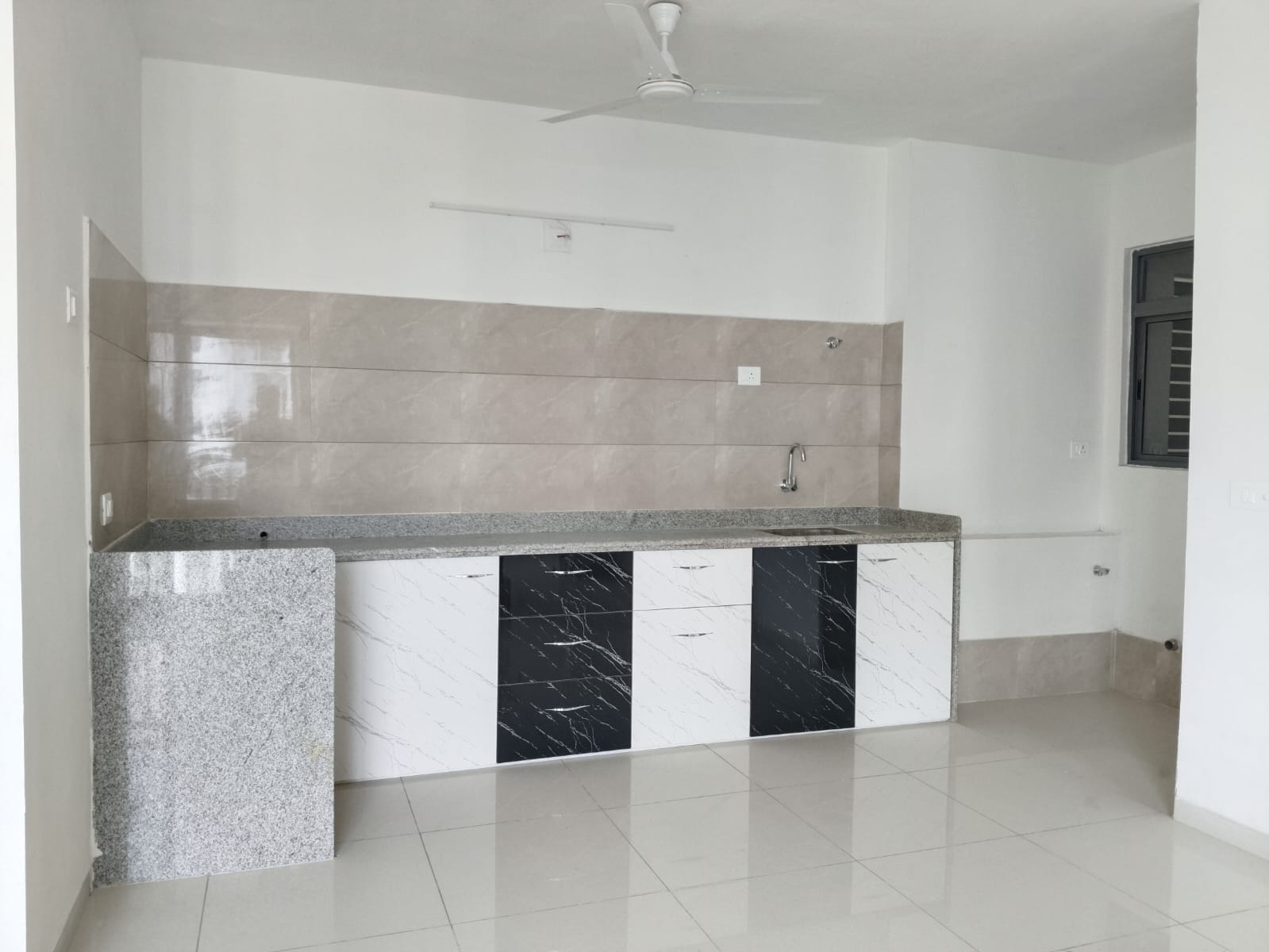 1.5 BHK Apartment For Rent in Jagatpur Ahmedabad  7818001