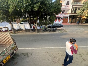  Plot – Exterior View View at Vineet Khand - for Sale