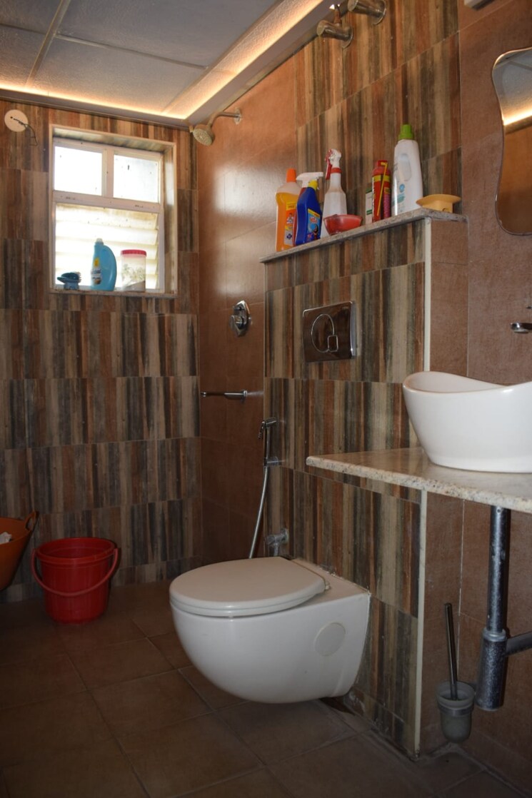 Bathroom, golden-palm-enclave 4 Bedroom 3070 Sq.Ft. Apartment In Hennur Road Bangalore 7818016