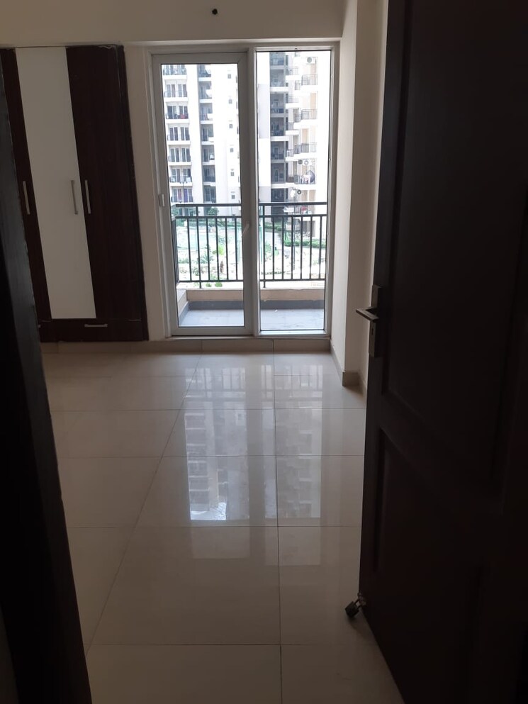 Bathroom, exotica-dreamville 2 Bedroom 1035 Sq.Ft. Apartment In Sector 16c Greater Noida Greater Noida 7818067