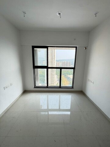 Room in 1 BHK Apartment at Lodha Vista, Lower Parel – for Rent