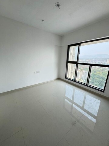 Room in 1 BHK Apartment at Lodha Vista, Lower Parel – for Rent