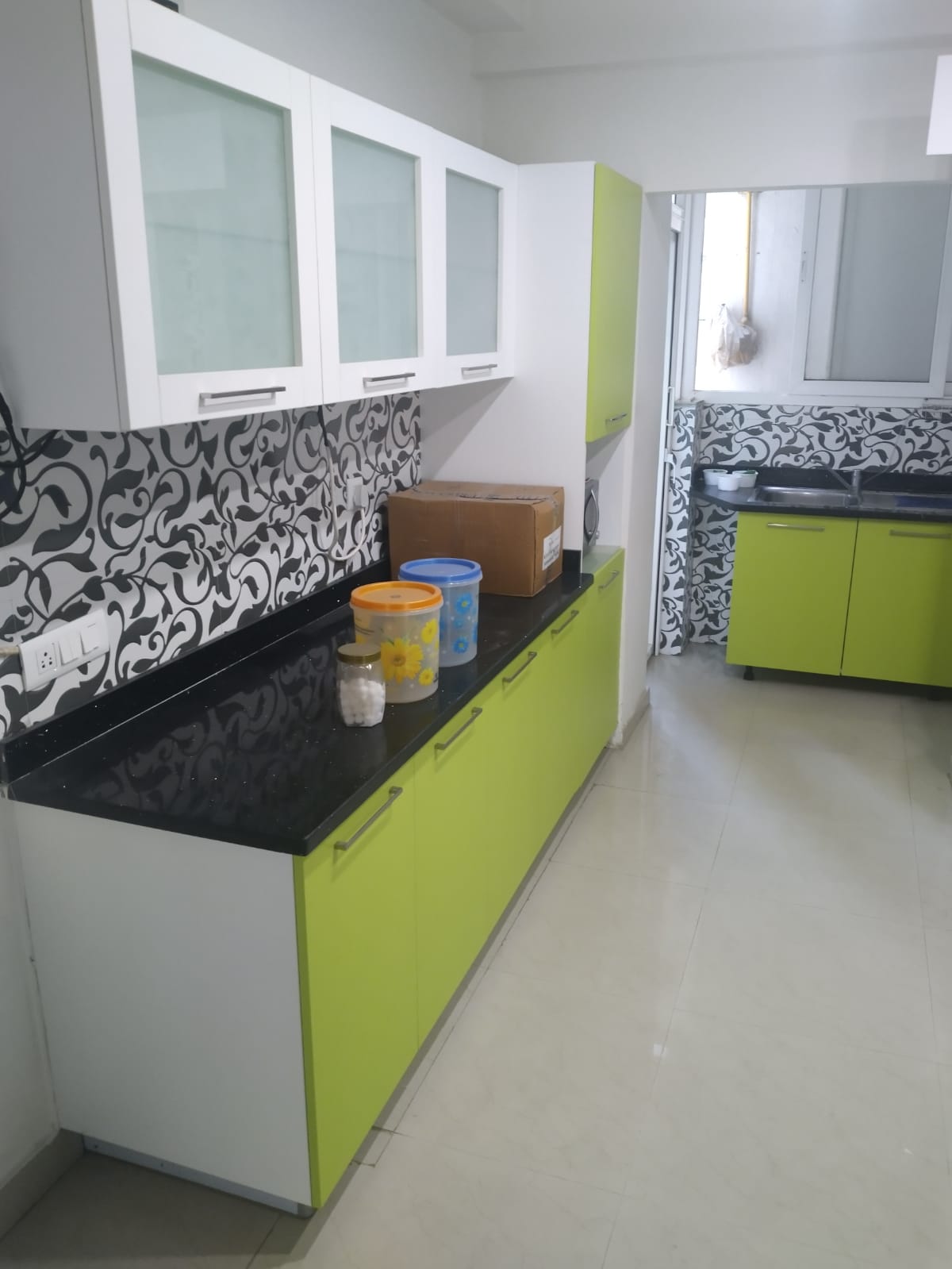 2 BHK + Study Room Apartment For Sale in Ajnara Homes