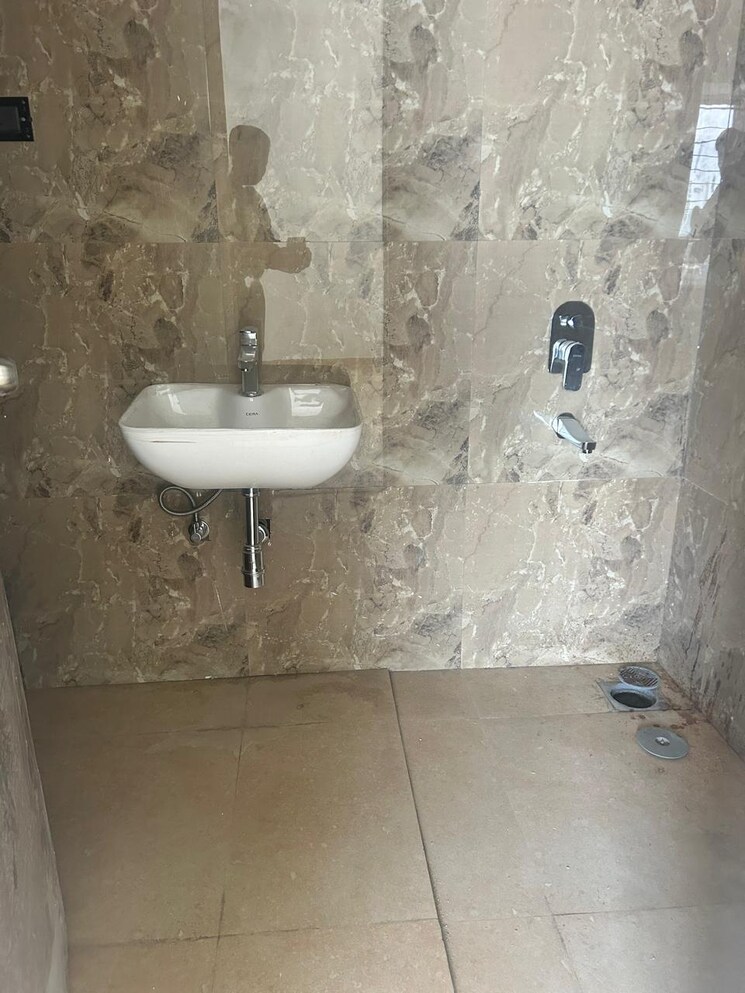 Bathroom, vtp-belair 3 Bedroom 924 Sq.Ft. Apartment In Mahalunge Pune 7818148